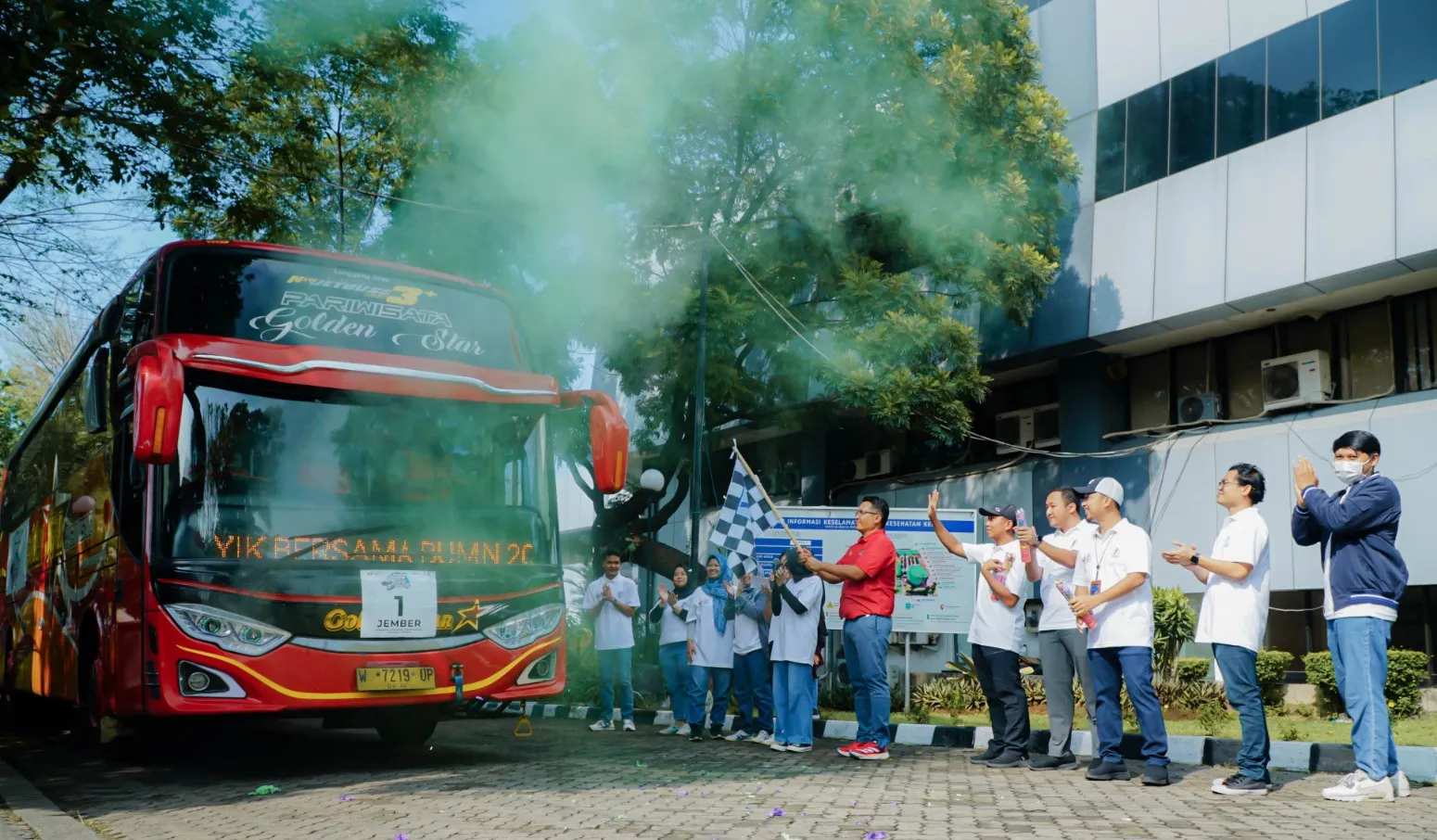 Antusiasme Tinggi! PT SIER Siapkan 5 Rute Program Mudik Gratis BUMN 2025