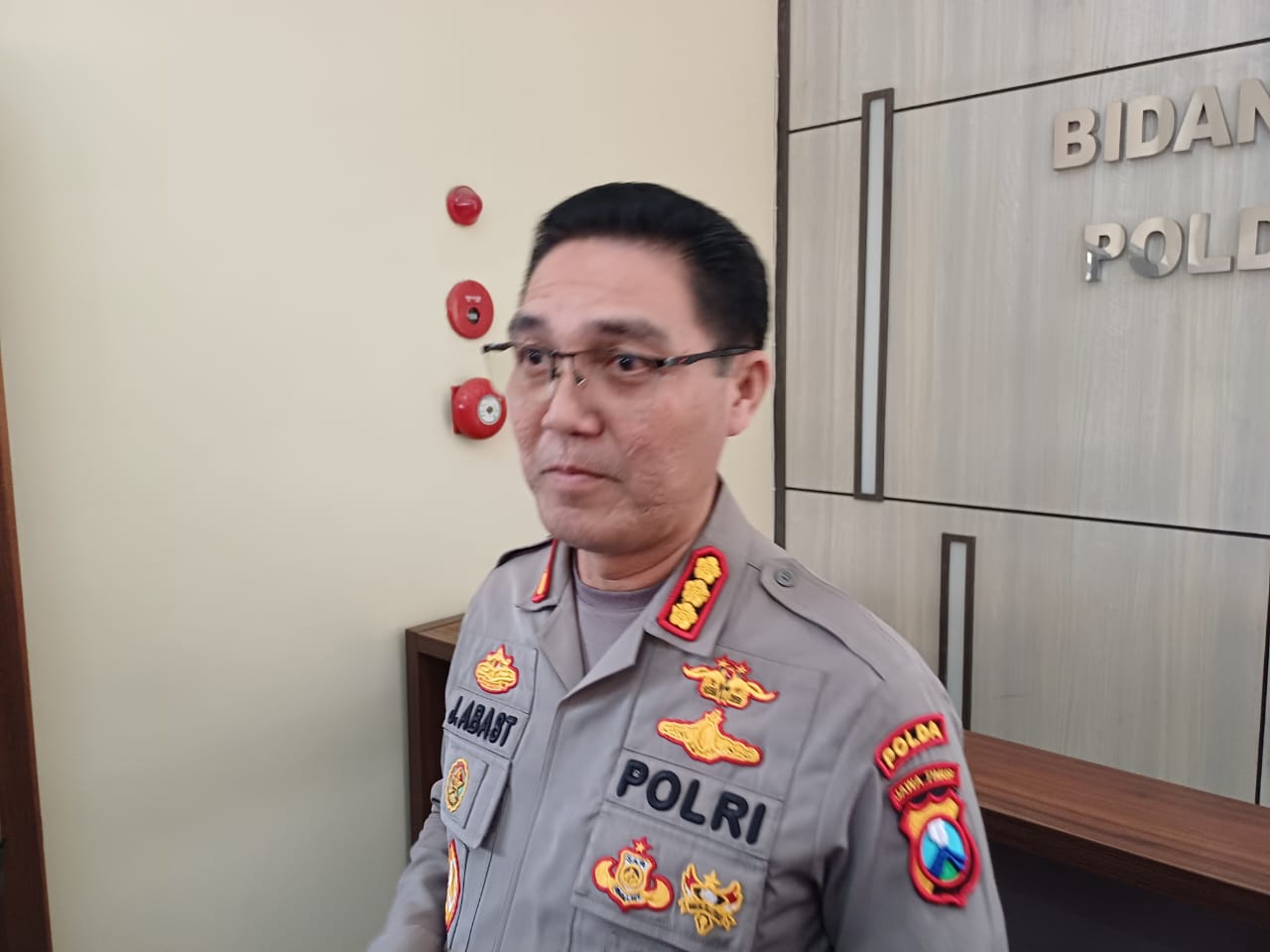 Kabid Humas Polda Jatim, Kombes Jules Abraham Abast. (Insani/Jurnas.net)