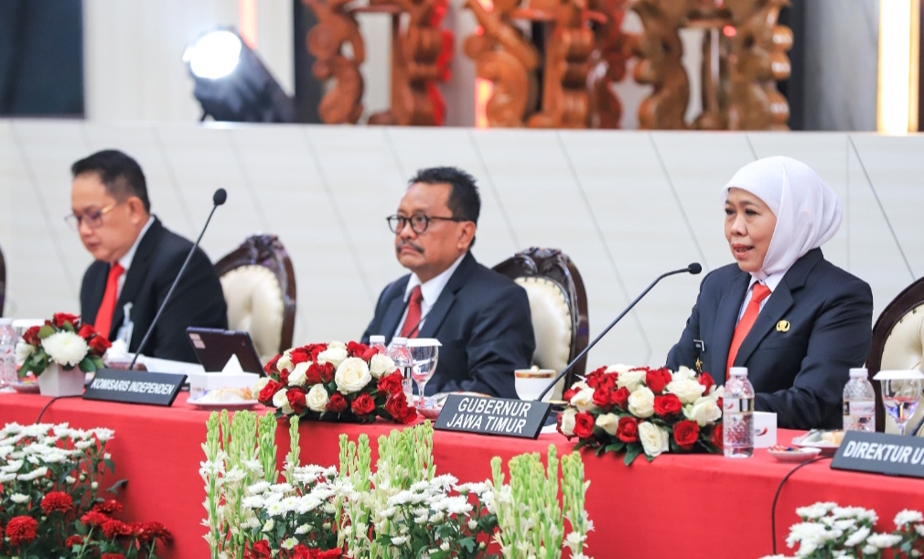 Gubernur Jatim Khofifah Indar Parawansa saat RUPS Bank Jatim Tahun Buku 2024 di Surabaya. Dok: Humas Pemprov Jatim)