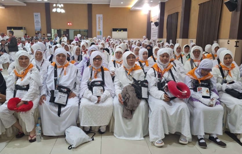 Jemaah calon haji asal Bali diberangkatkan ke Tanah Suci dari Embarkasi Surabaya. (Dok: Humas PPIH Embarkasi Surabaya)