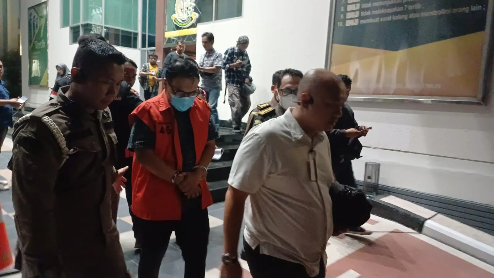 Kejaksaan Tahan Eks Pejabat Dinas PU Surabaya Kasus Gratifikasi Proyek Rp3,6 Miliar