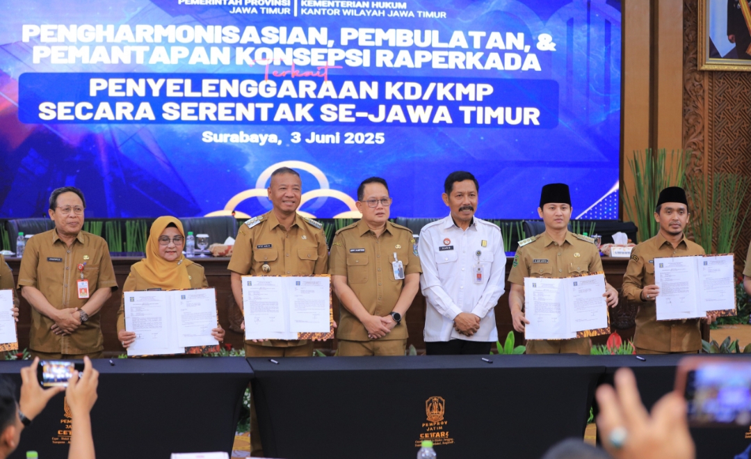 Rapat pengharmonisasian Raperkada KD/KMP secara serentak di Jatim. (Dok: Humas Kemenkumham Jatim)