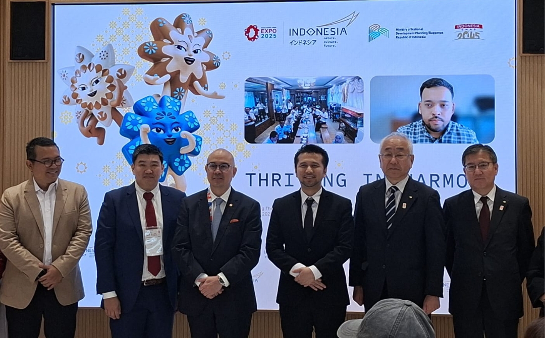 Direktur Utama SIER, Didik Prasetiyono (jas cream), pada acara World Expo 2025 Osaka, Jepang. (Dok: Humas PT SIER)