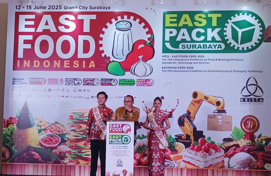 CEO Krista Exhibitions, Daud D. Salim, membuka pameran internasional EastFood (IIFEX) dan EastPack Surabaya 2025. (Insani/Jurnas.net)