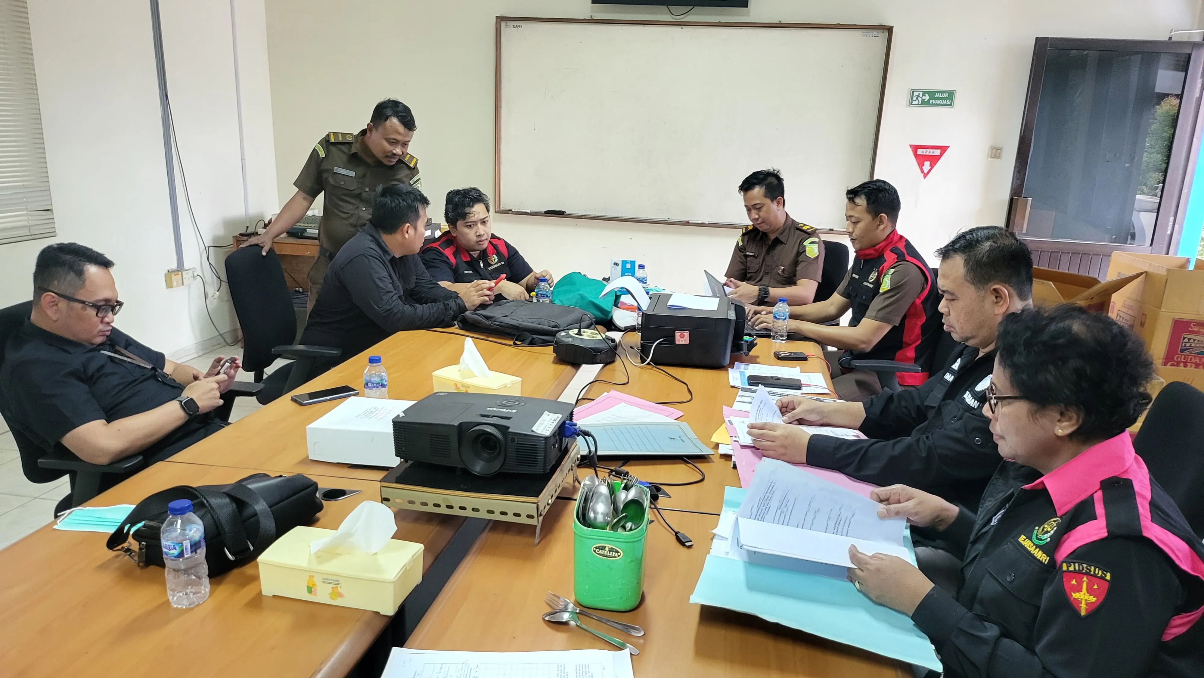 Baca juga : Kejati Jatim Usut Dugaan Korupsi PT DABN: Sita Dokumen Hasil Geledah di Empat Lokasi