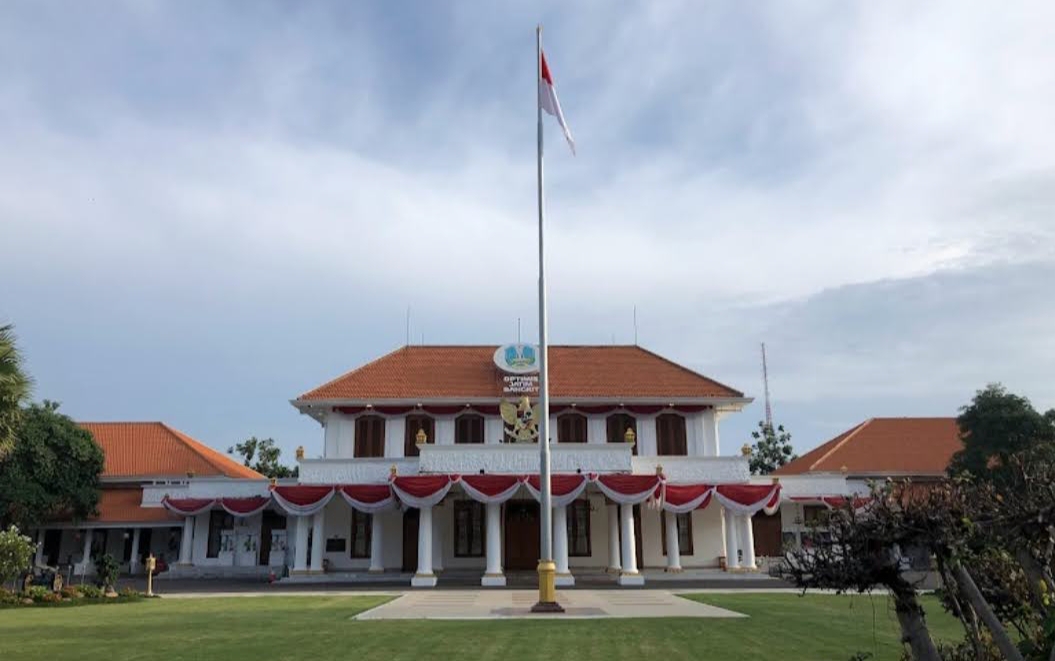 Gedung Negara Grahadi di Jalan Gubernur Suryo Surabaya. (Insani/Jurnas.net)