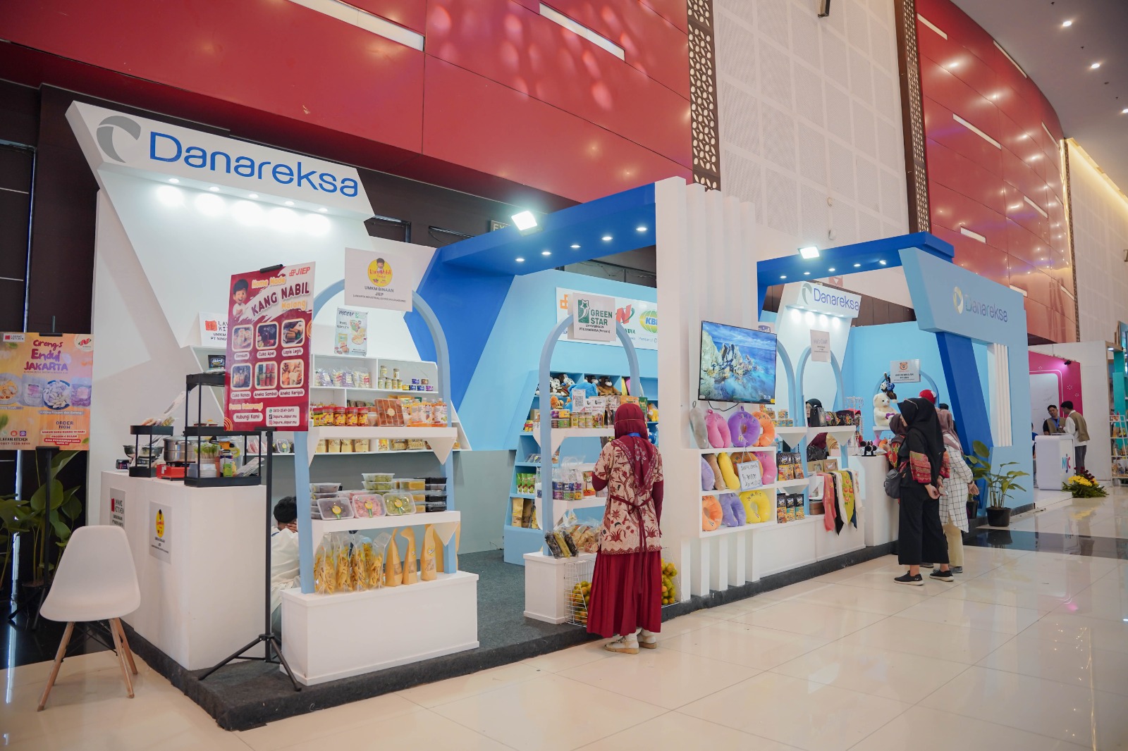 SIER dan Holding Danareksa Perkuat UMKM Jatim Lewat Sinergi di Jatim Fest 2025. (Humas PT SIER)