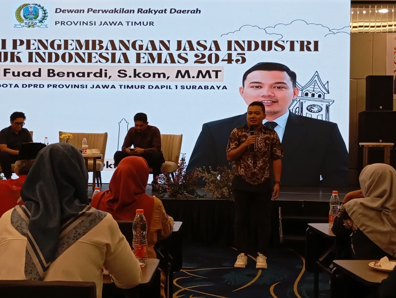 Anggota DPRD Jawa Timur Fuad Benardi, Dalam diskusi bertajuk “Pengembangan Jasa Industri Menuju Indonesia Emas 2045. (Istimewa)
