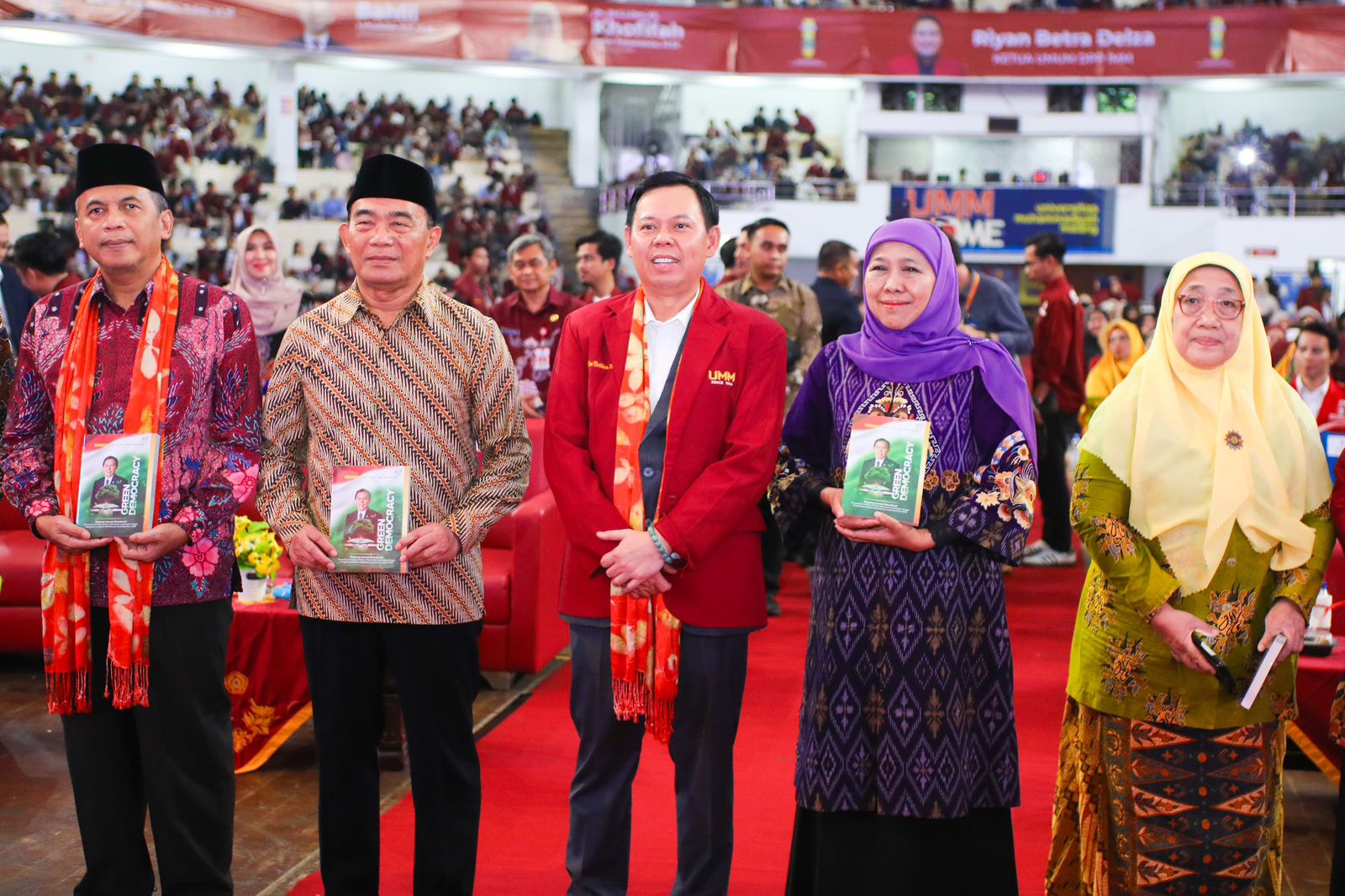 Gubernur Jatim Khofifah Indar Parawansa menghadiri acara Tanwir IMM ke-33 di Malang. (Istimewa)