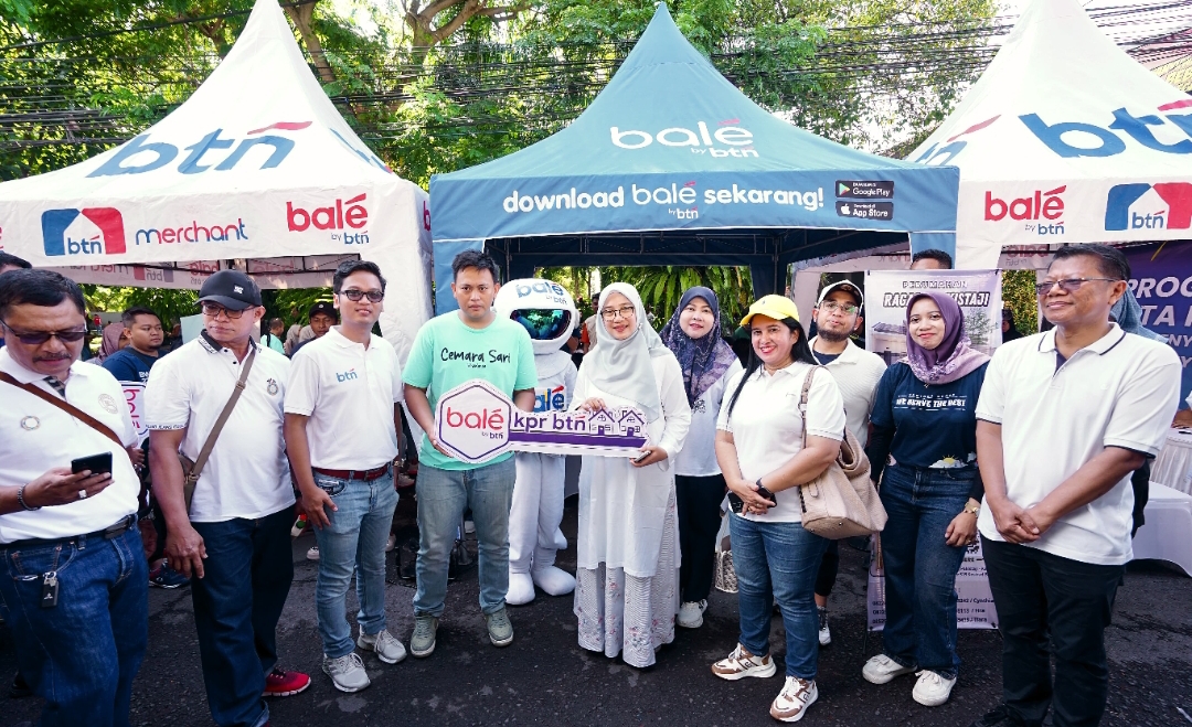 Bupati Banyuwangi, Ipuk Fiestiandani, menghadiri acara akad massal kredit KPR. (Humas Pemkab Banyuwangi)