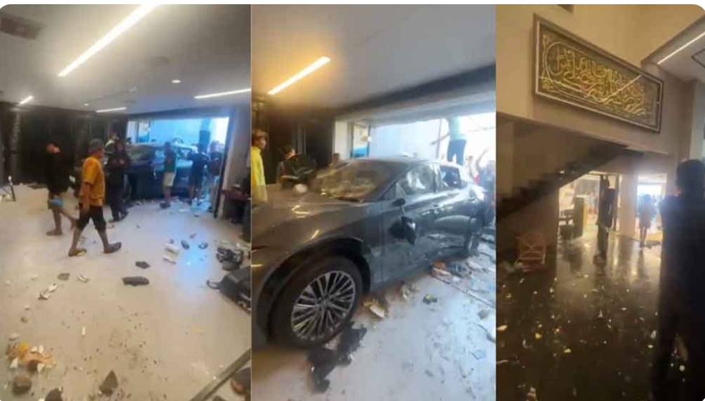 Kolase rumah Ahmad Syahroni di Tanjung Priok, Jakarta Utara. (Istimewa)