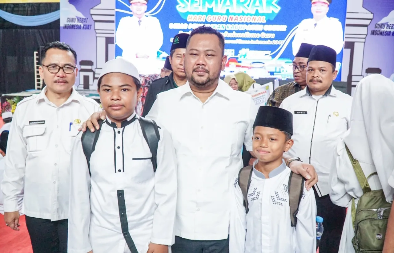 BTQ Wajib di Sekolah Negeri Berhasil: Bupati Gresik Pastikan Semua Siswa Bisa Mengaji