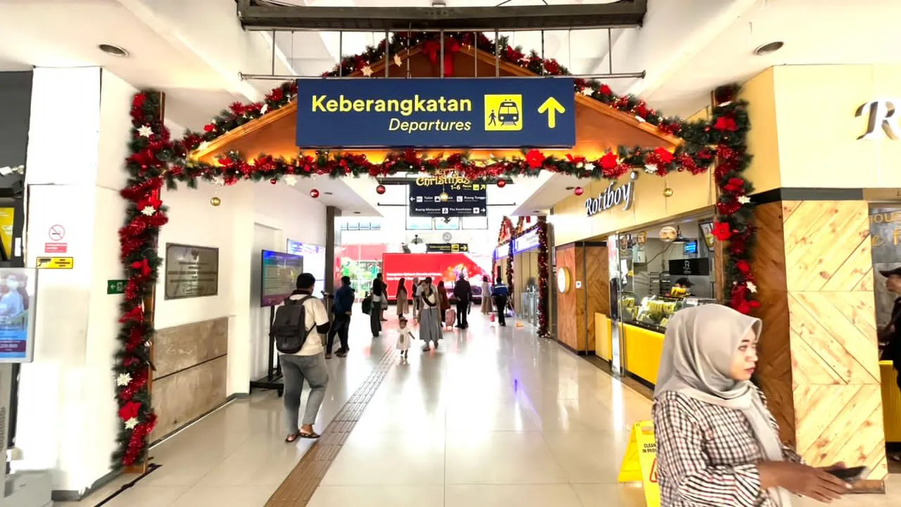 Tiket KAI Laris untuk Nataru 2025/2026: Surabaya Jadi Pusat Mobilitas Terbesar di Jawa Timur