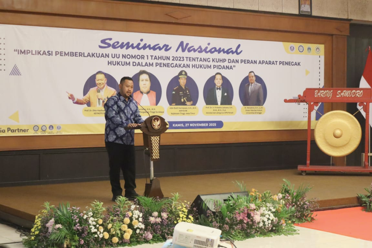 Bupati Gresik Fandi Akhmad Yani, saat membuka seminar nasional. (Humas Pemkab Gresik)