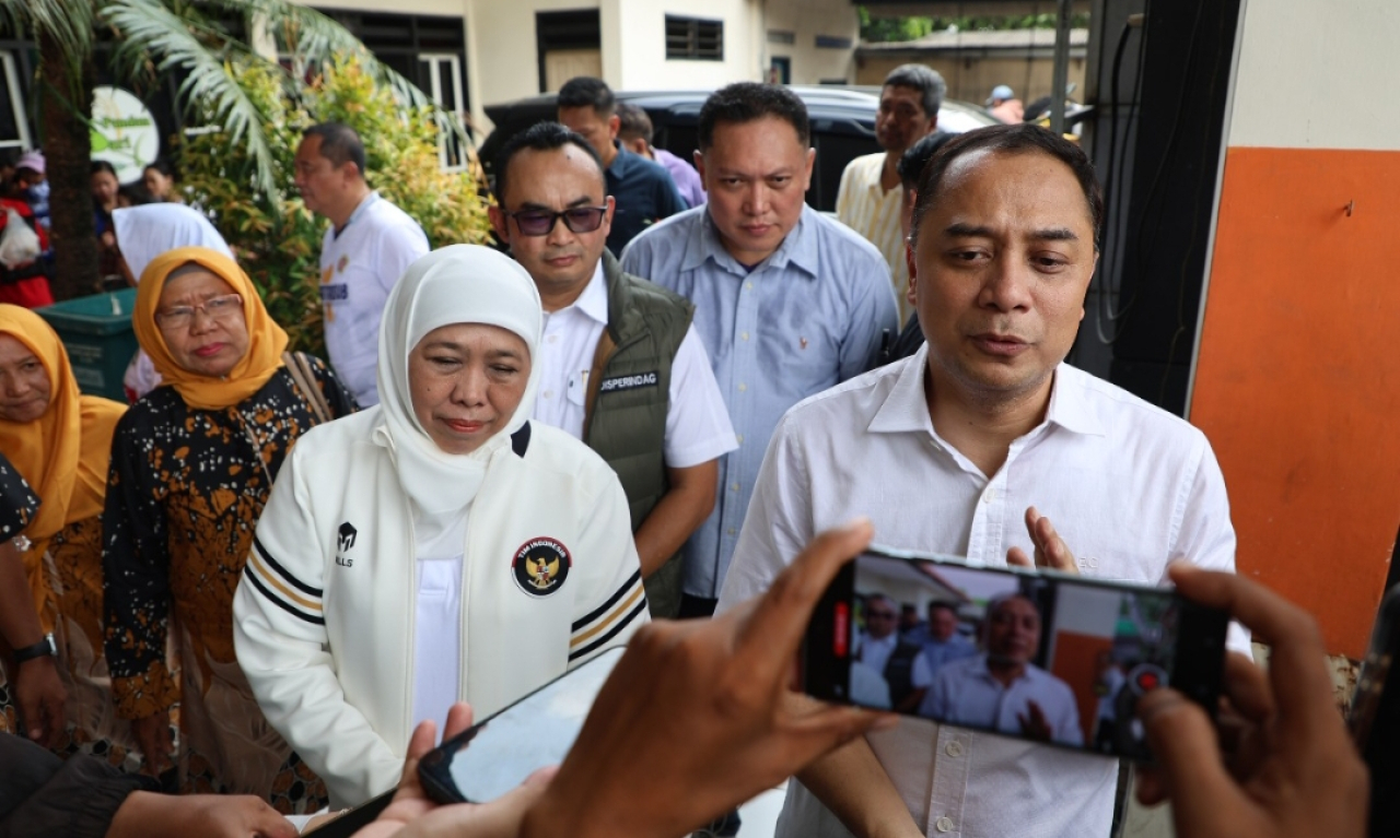 Pasar Murah di Gedung Pandan Sari, Kandangan, Benowo, Surabaya. (Humas Pemkot Surabaya)