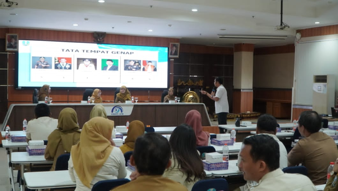 Dinas Komunikasi dan Informatika (Diskominfo) Provinsi Jawa Timur menggelar Pelatihan Master of Ceremony (MC) dan Keprotokolan. (Dok: Diskominfo Jatim)