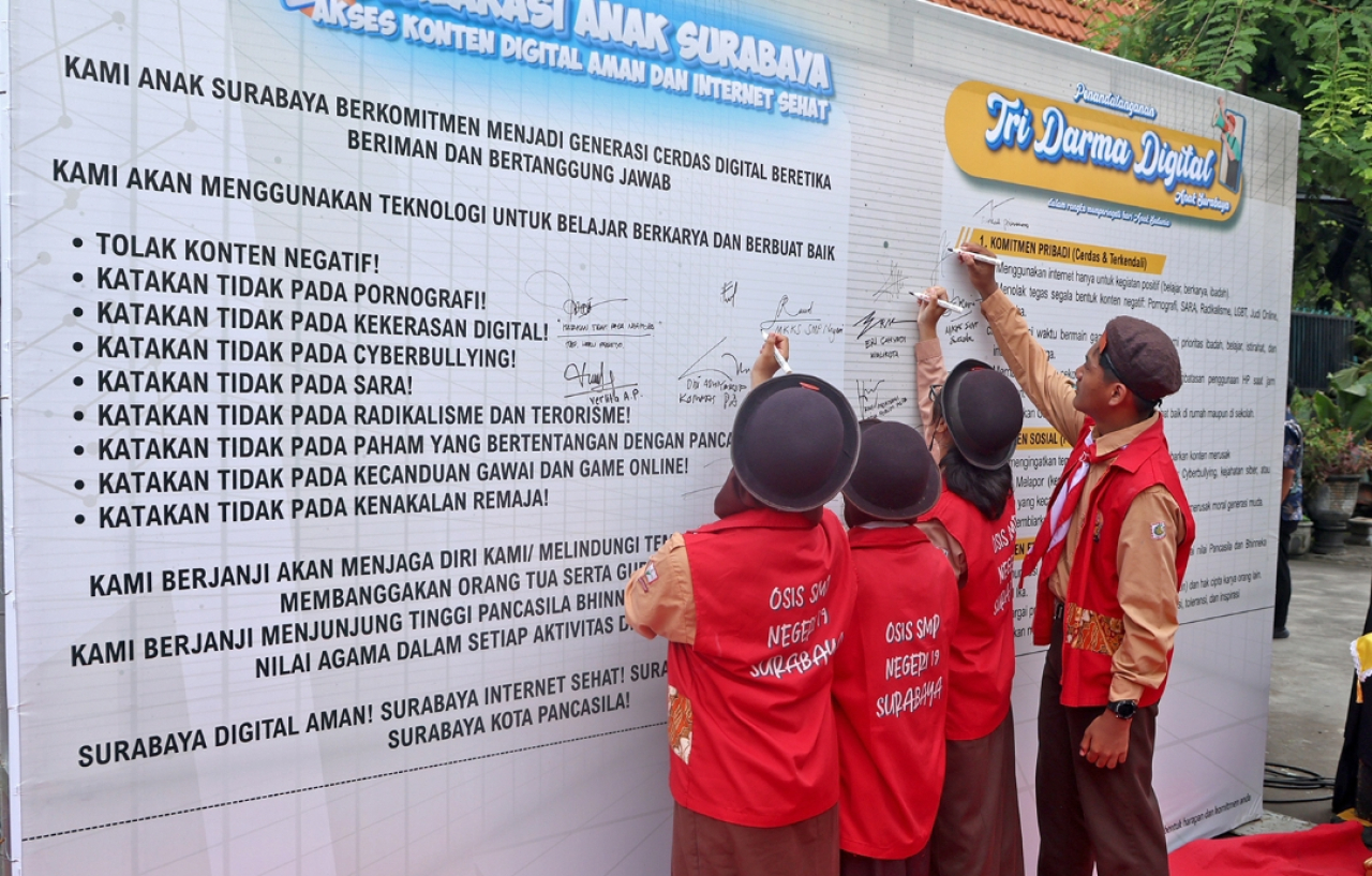 Pelajar Surabaya tolak konten negatif. (Humas Pemkot Surabaya)