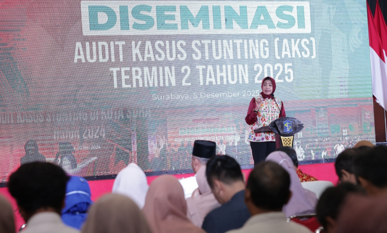 Asisten Administrasi Umum Pemkot Surabaya, Anna Fajriatin, dalam acara audit kasus stunting. (Humas Pemkot Surabaya)