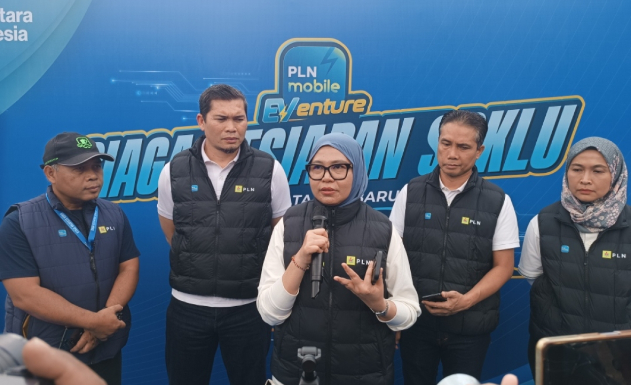 Executive Vice President Pengembangan Produk Niaga PT PLN (Persero), Ririn Rachmawardini, di sela peluncuran Siaga SPKLU Kesiapan Nataru. (Insani/Jurnas.net)