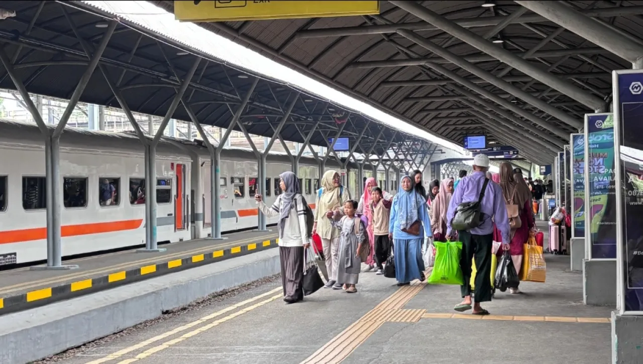 Libur Isra' Mikraj, Lonjakan Penumpang Kereta Api di Surabaya Tembus 39 Ribu