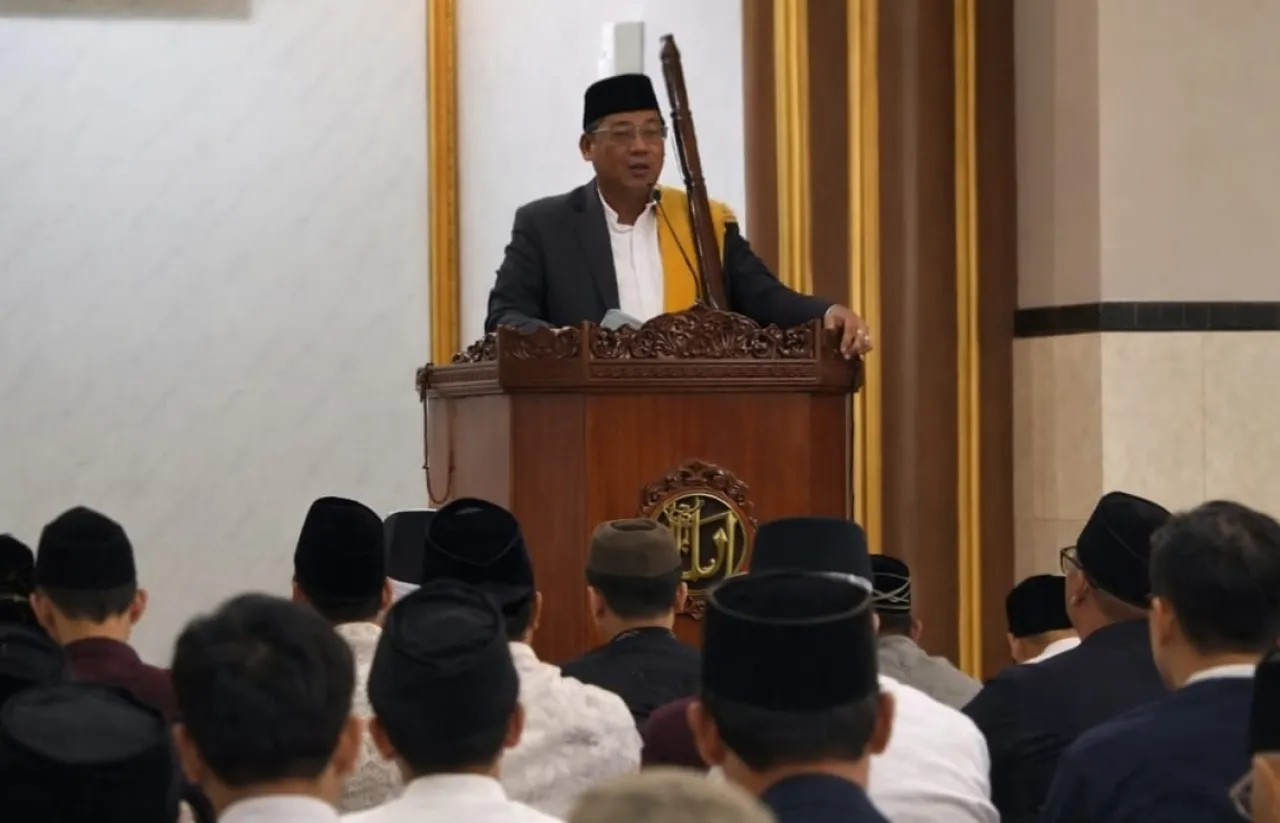 Golkar Jatim Gelar Salat Id, Khatib Ingatkan Menyakiti Sesama Bisa Menghapus Pahala
