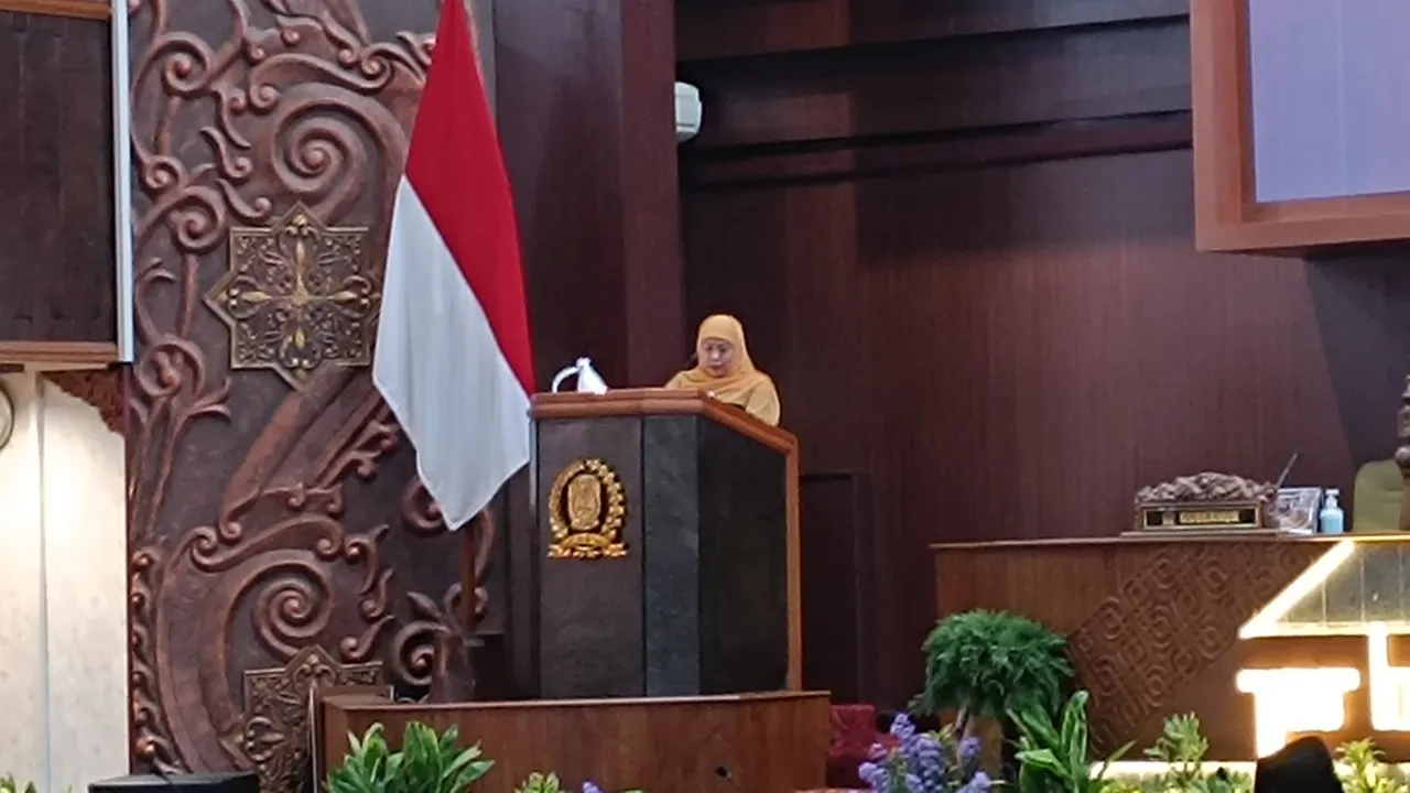 Baca juga : Banyak Jargon, Hasil Minim: Kemiskinan Jatim di Era Khofifah Nyaris Tembus 10 Persen
