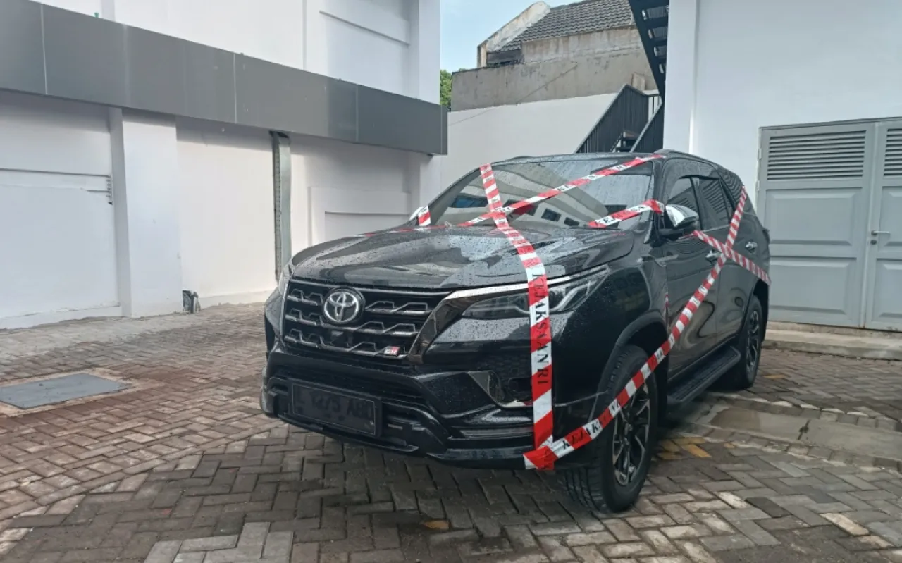 Baca juga : Kejati Jatim Sita Fortuner Kabid ESDM Hasil dari Uang Haram Perizinan Tambang