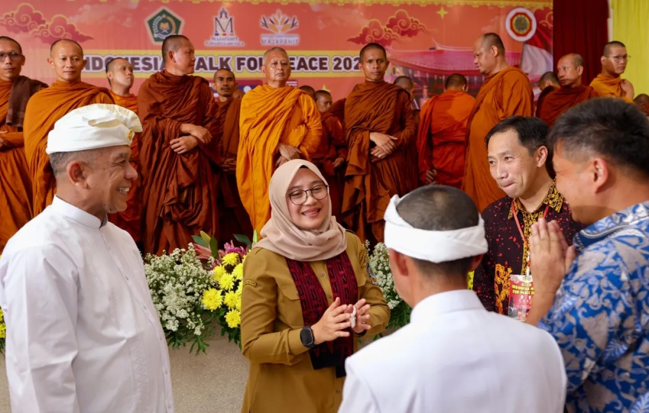 Banyuwangi Sambut 56 Biksu Thudong dari 4 Negara, Tebar Pesan Damai Menuju Waisak Borobudur