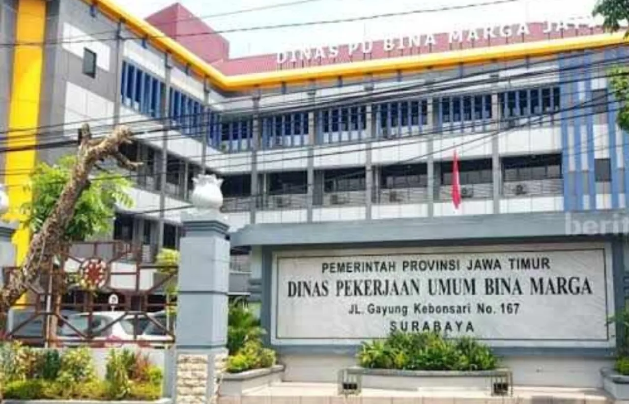 Baca juga : Rapor Merah Dinas PU Bina Marga Jatim: Serapan Anggaran Mandek Hingga Penganggaran Dipersoalkan DPRD