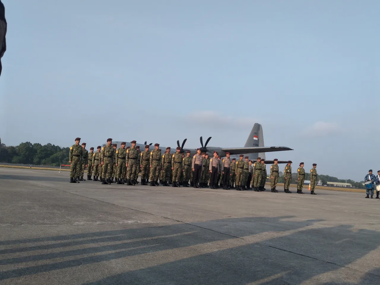 Baca juga : Ratusan Taruna TNI dan Akpol Dikirim ke Ratusan Sekolah Rakyat Isi MPLS
