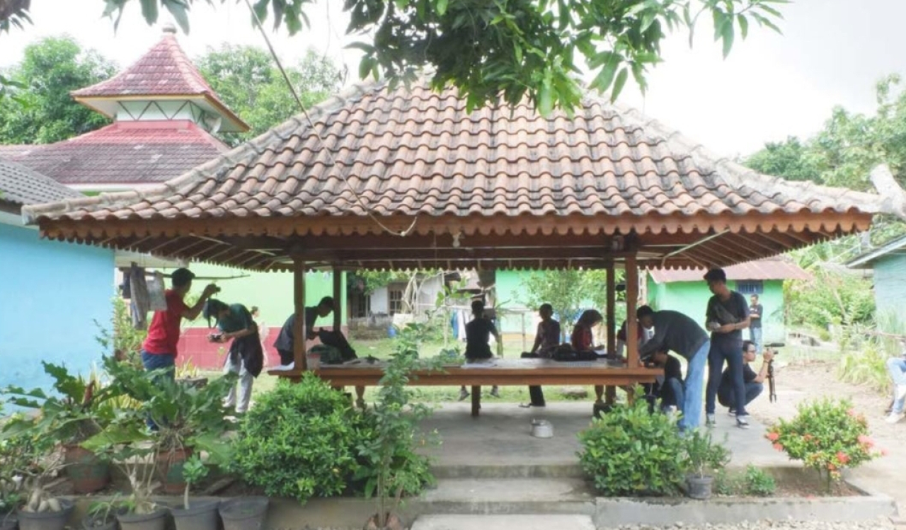 Dhurung Bawean, rumah tradisional khas masyarakat Bawean. (Istimewa)