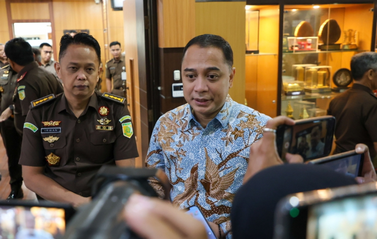 Wali Kota Surabaya, Eri Cahyadi, usai penandatanganan Perjanjian Kerja Sama (PKS) dengan Kejati Jawa Timur. (Humas Pemkot Surabaya)