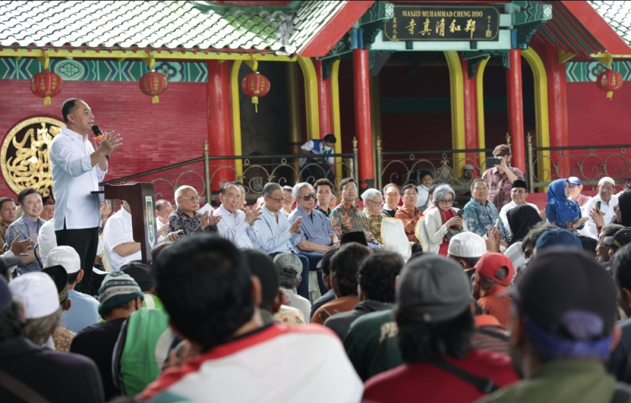 Wali Kota Surabaya Eri Cahyadi dalam suatu acara di Masjid Muhammad Cheng Hoo Surabaya. (Humas Pemkot Surabaya)