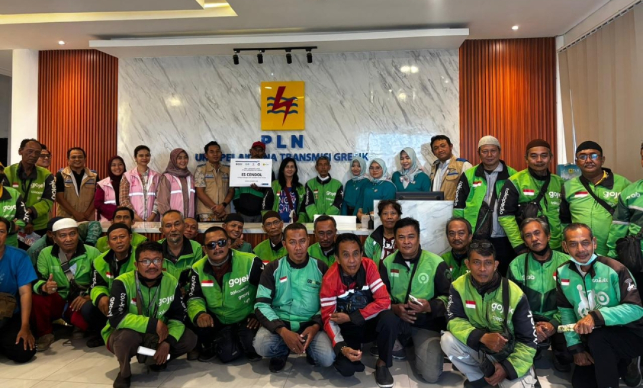 Unit Induk Transmisi Jawa Bagian Timur dan Bali (UIT JBM), PLN menggelar kegiatan sosial bagi Driver Online. (Humas PLN UIT JBM)