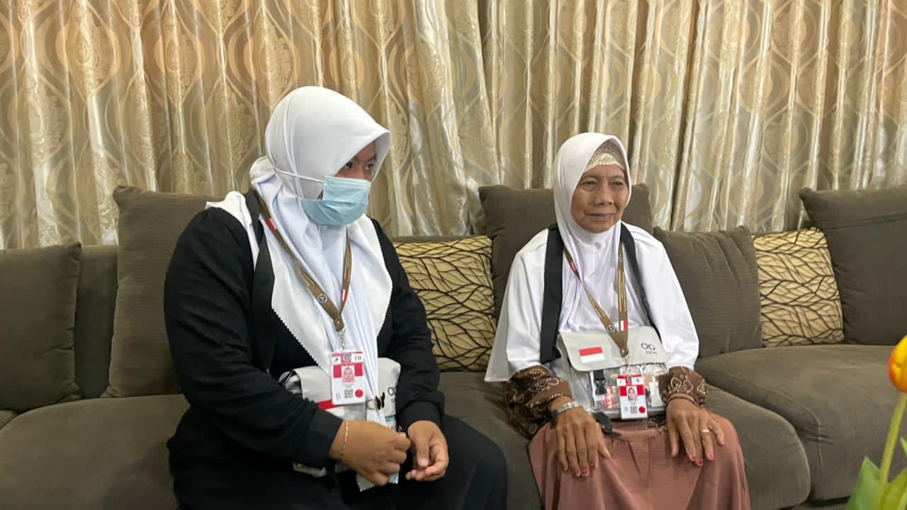 Muslichah, 85, penjual cilok wujudkan impian berhaji. (Insani/Jurnas.net)