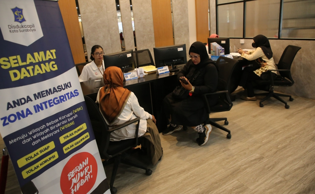 Layanan adminduk di Kota Surabaya. (Humas Pemkot Surabaya)