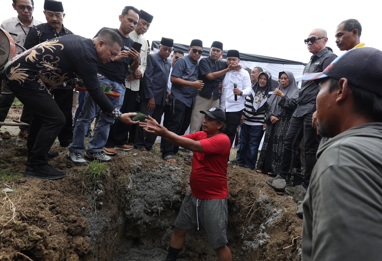 Nasional Wujud Cinta dan Amal Jariyah, Bos HS Muhammad Suryo Bangun Masjid di Lokasi Kecelakaan Sang Istri