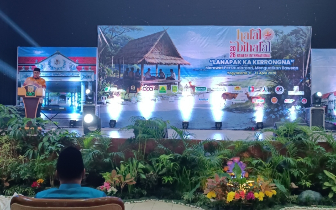 Tokoh Bawean yang juga Wakil Ketua Umum PKB, Jazilul Fawaid, menyampaikan sambutan pada HBH Internasional Bawean di Yogyakarta. (Insani/Jurnas.net)