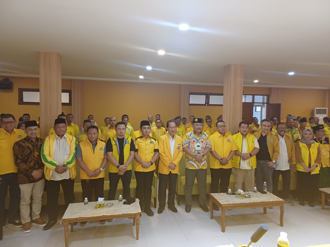 Pengurus DPD Partai Golkar Jatim di sela Rakornis persiapan hadapi Pemilu 2029. (Insani/Jurnas.net)