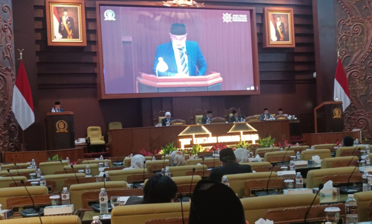 Suasana Rapat Paripurna di DPRD Jawa Timur. (Insani/Jurnas.net)