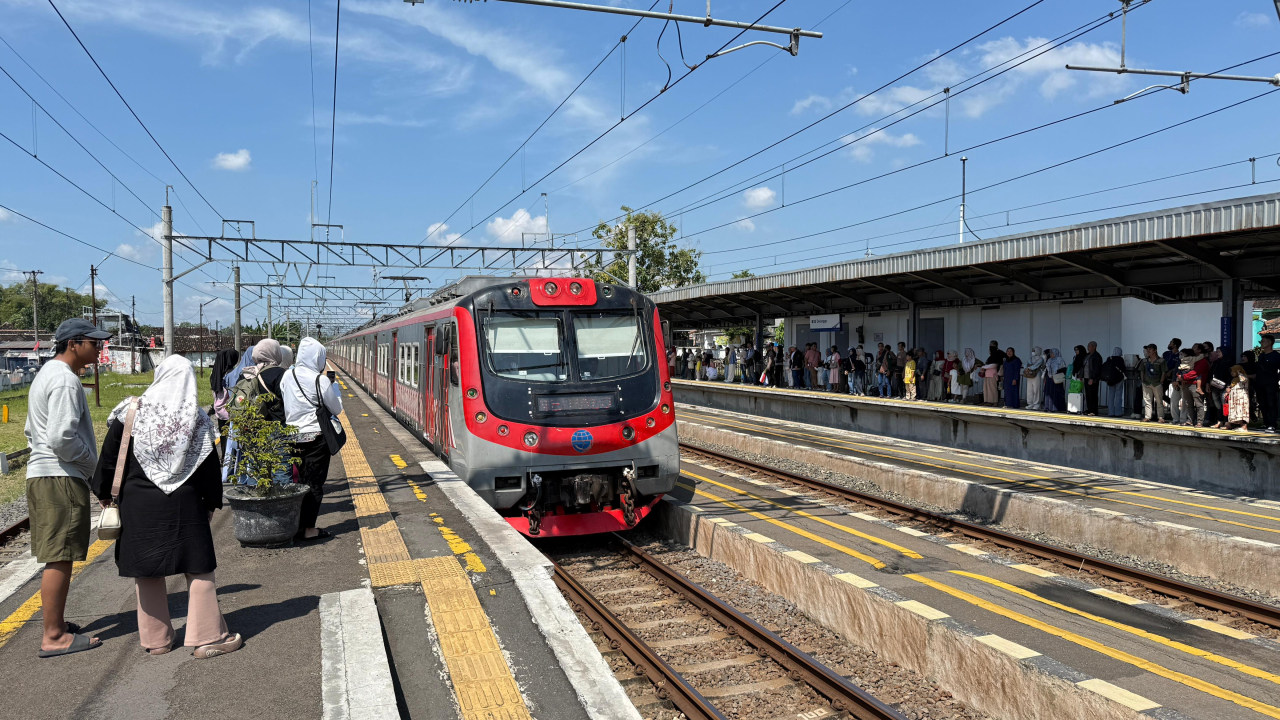 Kepadatan penumpang Commuter Line di Daop 6 Yogyakarta. Dok. KAI Commuter