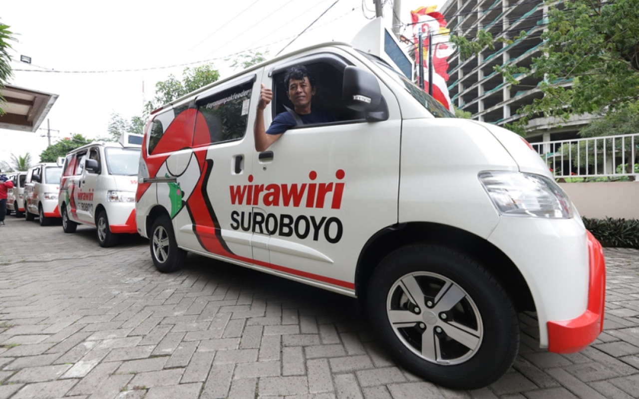 Angkutan umum Mobil Wira Wiri Suroboyo. (Humas Pemkot Surabaya)