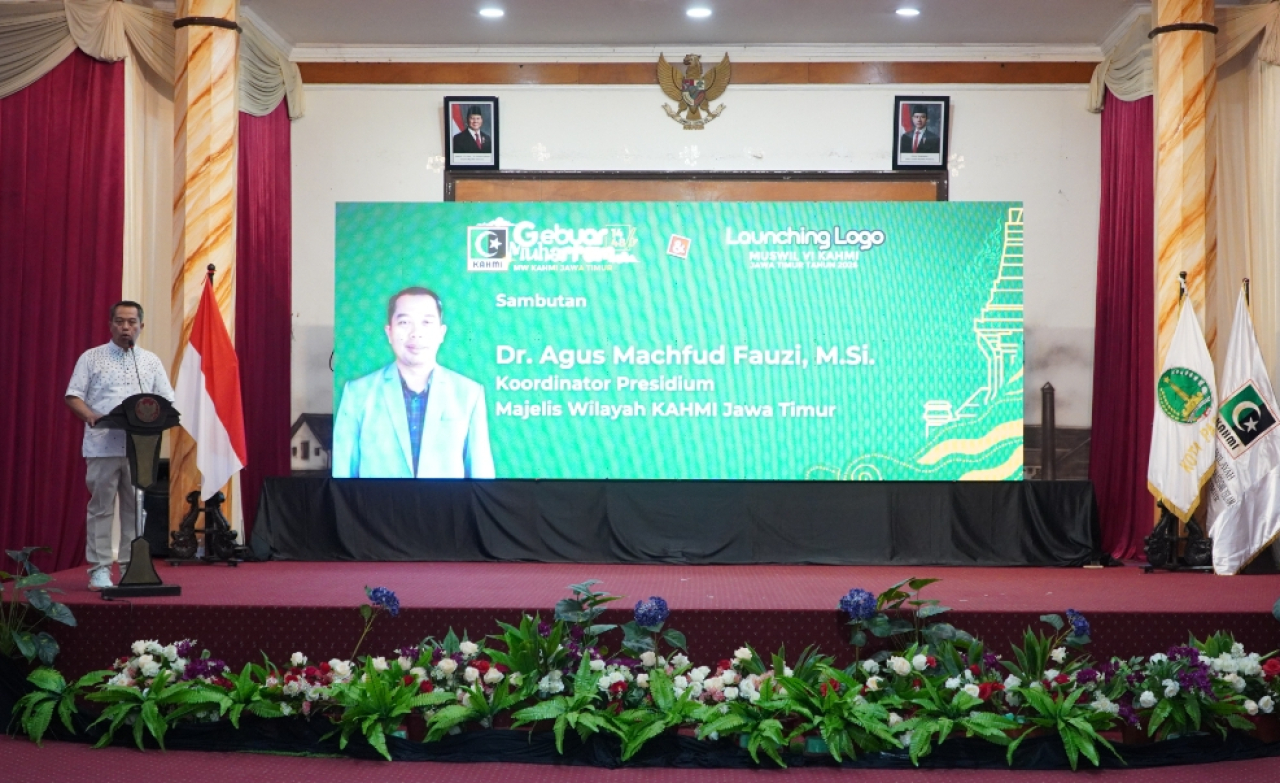 Koordinator Presidium MW KAHMI Jawa Timur, Agus Mahfud Fauzi saat launching logo Muswil KAHMI VI Jatim. (Insani/Jurnas.net)