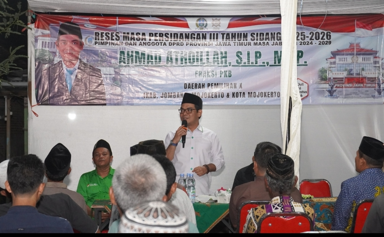Anggota DPRD Jawa Timur dari Fraksi Partai Kebangkitan Bangsa (PKB), Ahmad Athoillah atau Gus Atho, di Kecamatan Magersari, Kota Mojokerto. (Insani/Jurnas.net)