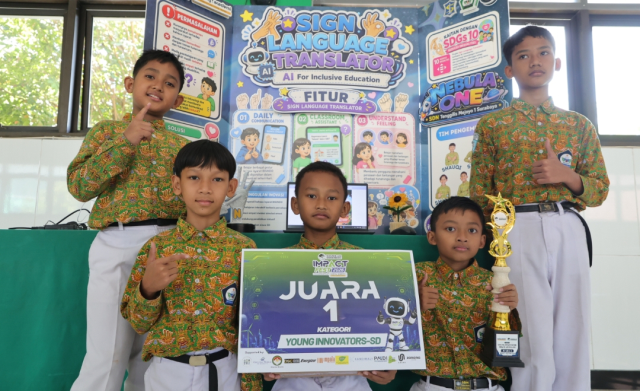 Lima Siswa SD di Surabaya Juara Nasional Ciptakan Aplikasi AI Penerjemah Bahasa Isyarat. (Humas Pemkot Surabaya)