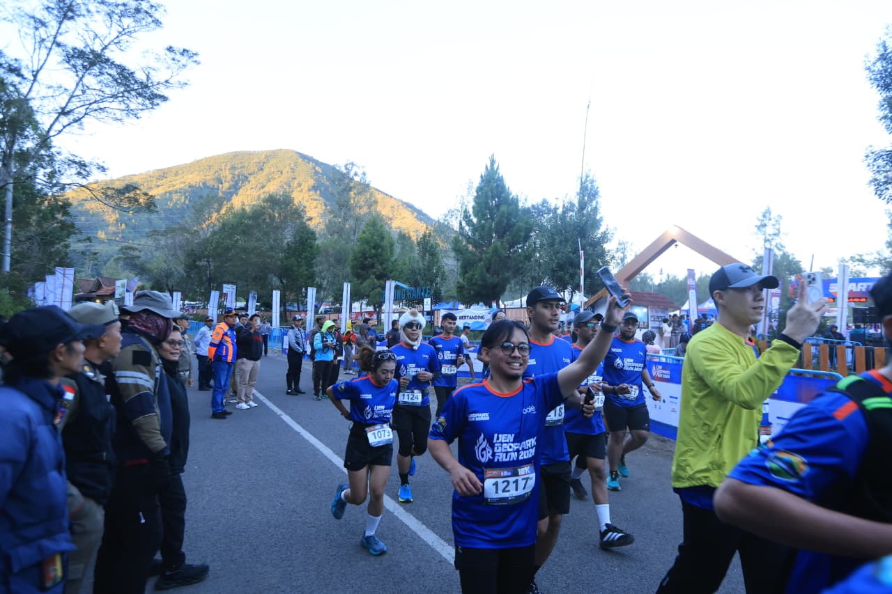 Ratusan pelari dari berbagai daerah di Indonesia mengikuti Ijen Geopark Run Series. (Humas Pemkab Banyuwangi)