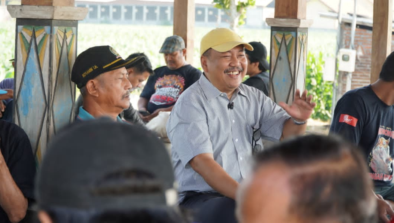 Anggota Komisi V DPR RI Ali Mufthi saat diskusi dengan warga. (Insani/Jurnas.net)