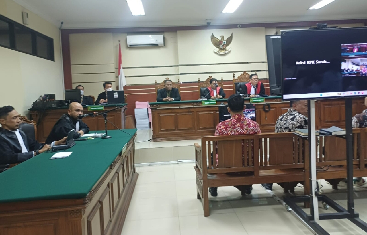 Sidang vonis Bupati Ponorogo nonaktif Sugiri Sancoko di Pengadilan Tipikor Surabaya. (Insani/Jurnas.net)
