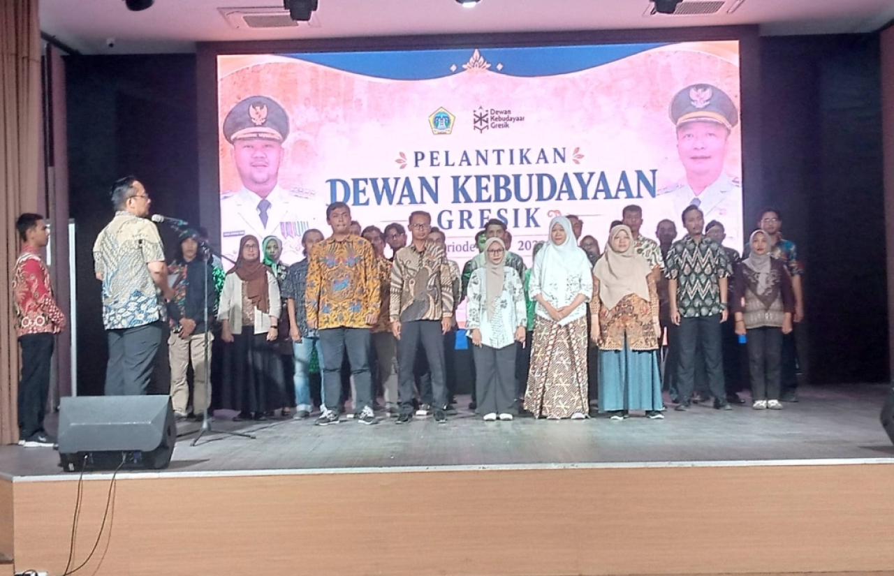 Wakil Bupati Gresik melantik pengurus Dewan Kebudayaan Gresik (DKG) periode 2026-2029. (Humas Pemkab Gresik)