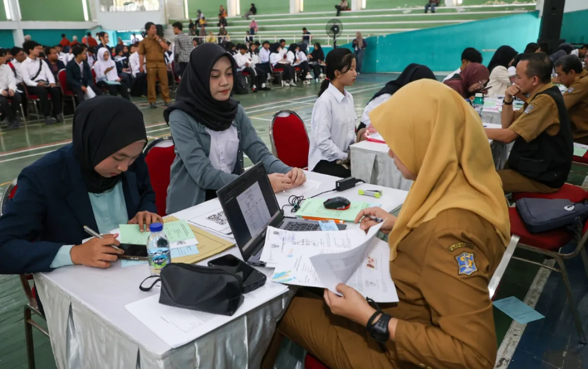 1.214 Mahasiswa Surabaya Lolos Bantuan Kuliah, Dapat UKT hingga Rp2,5 Juta dan Uang Saku